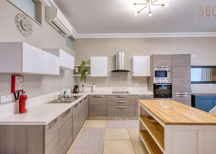 شقة Prime Cambridge 3br Close To Seafront With Wifi And Ac