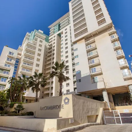Prime Cambridge 3br Near Seafront