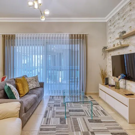 Prime Cambridge 3br Near Seafront 아파트 슬리에마
