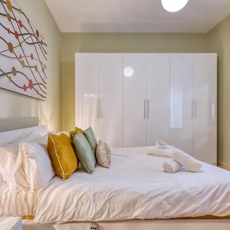 Apartment Prime Cambridge 3br Near Seafront