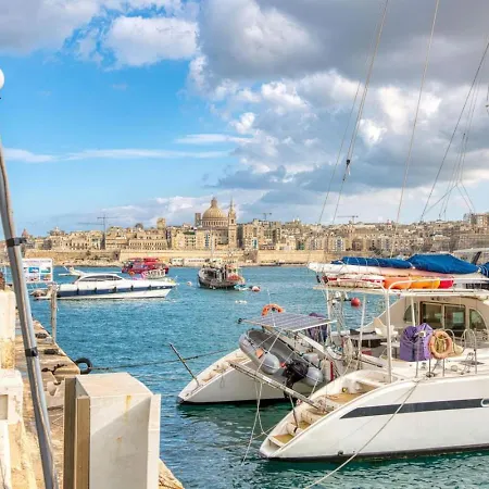 Prime Cambridge 3br Near Seafront Apartment Sliema