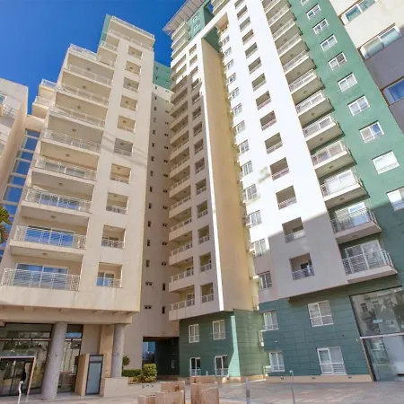 Prime Cambridge 3br Near Seafront