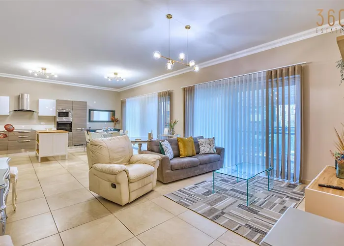 Prime Cambridge 3br Close To Seafront With Wifi And Ac Apartment