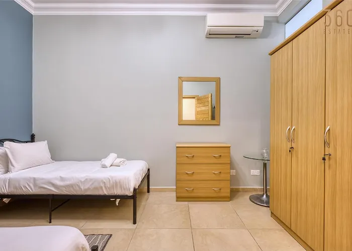 Prime Cambridge 3br Close To Seafront With Wifi And Ac Apartament