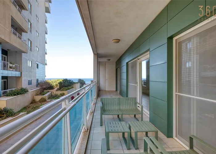 Prime Cambridge 3br Close To Seafront With Wifi And Ac